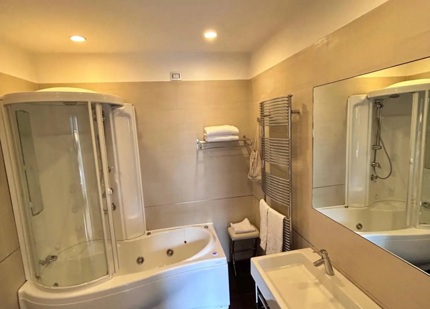 Welcome To Citta Studi Milan Guest house